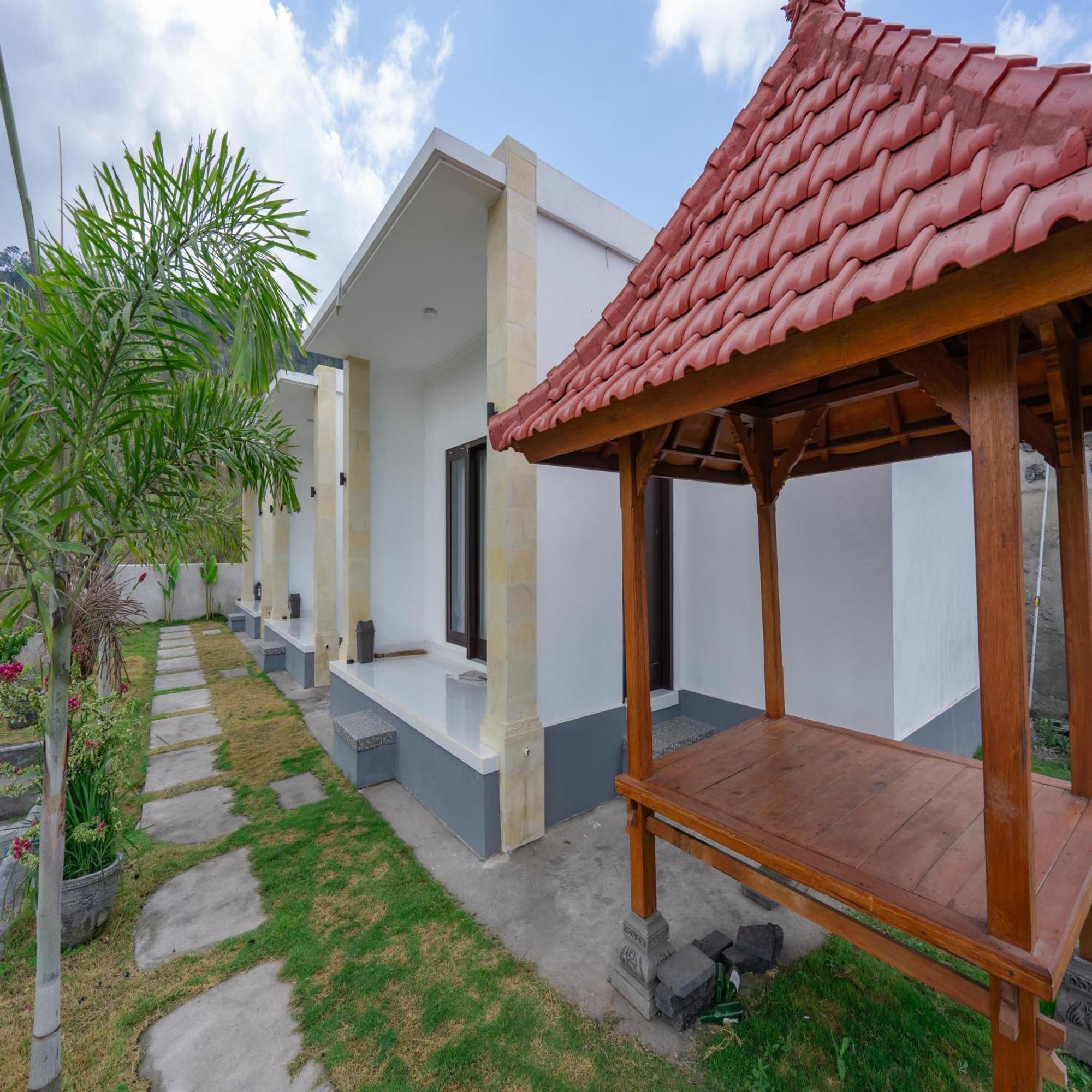 Batur Kencana Villa Mitra Reddoorz Baturaja  المظهر الخارجي الصورة